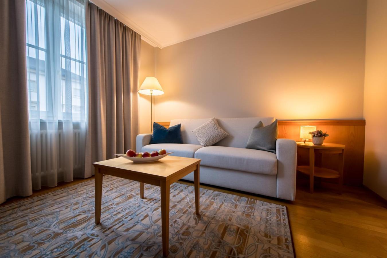 Hotel Post Alpine Cityflair Brunico Eksteriør bilde
